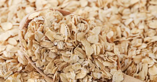 Jak zmielić płatki owsiane na mąkę bez blendera - proste metody