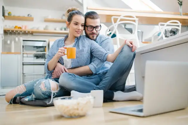 Smutne filmy o miłości do płakania, które złamią ci serce