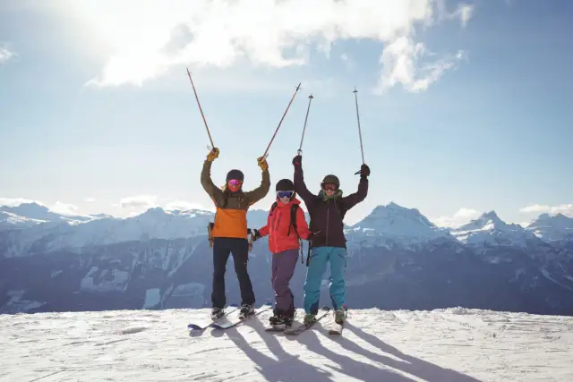 Zimowe aktywności z rodziną - Na co postawić?