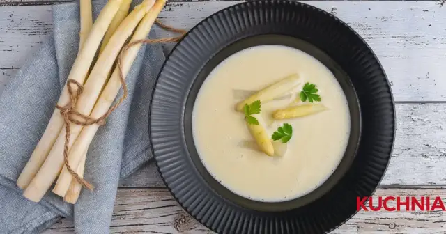 Aksamitna zupa krem ze szparagów: przepis bez błędów!