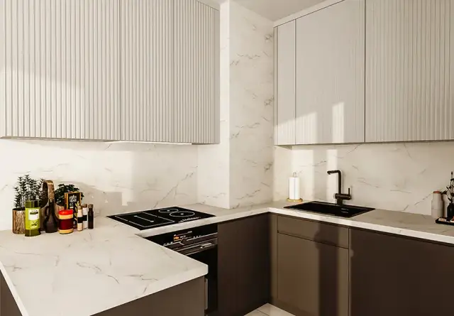 Ściana między szafkami w kuchni: materiały, ceny i inspiracje