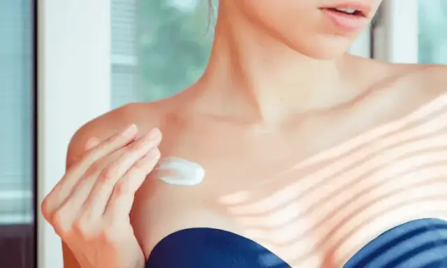 Odparzenia pod piersiami: Jak szybko złagodzić ból i zapobiec nawrotom?