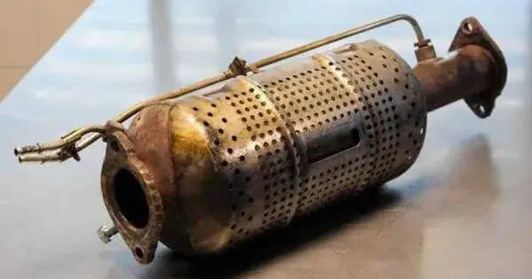 Usuwanie DPF: Programy, sprzęt, ryzyka i kary 5000 zł (2026)