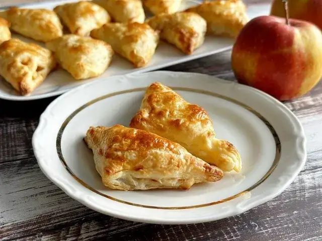 Przepis na ciasto francuskie z budyniem, które zachwyci Twoje podniebienie