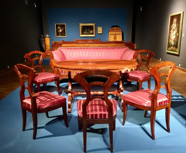 Jak rozpoznać meble biedermeier: kluczowe cechy i tajemnice stylu