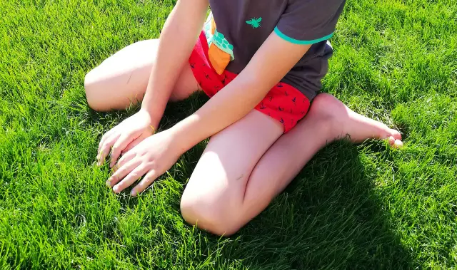 Kiedy dziecko siada? Obalamy mity, wspieramy mądrze!