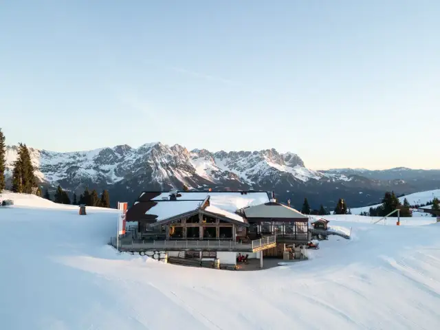 Tanzbodenalm Scheffau: Infos, Speisekarte & Anfahrt | Dein Bergerlebnis