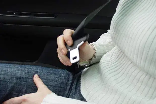 Jaki procent Polaków zapina pasy bezpieczeństwa? Zaskakujące statystyki