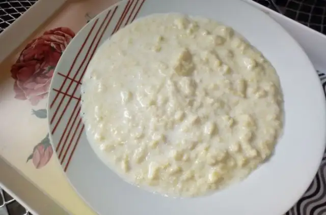 Jak zrobić lane kluski do zupy - prosty przepis na pyszny dodatek