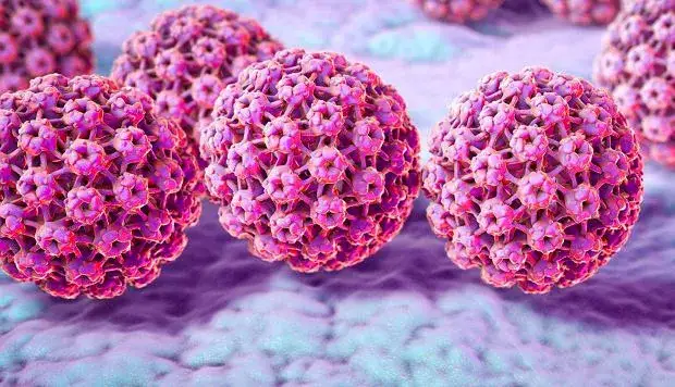 HPV u mężczyzn: Do jakiego lekarza się udać? Objawy i leczenie