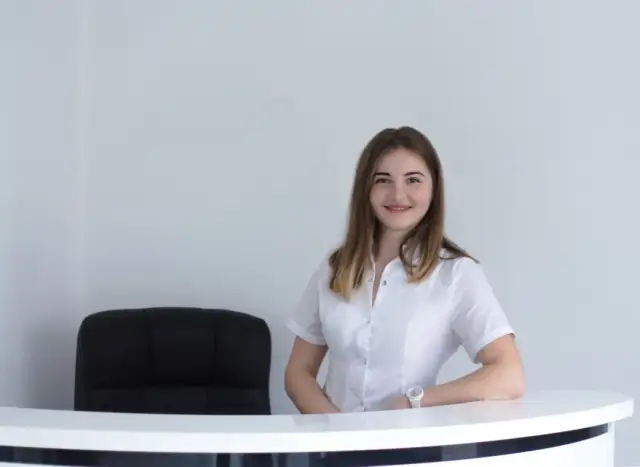 Czy sekretarka medyczna to zawód medyczny? Sprawdź kontrowersje i fakty