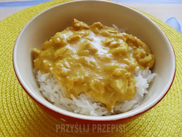 Jak zrobić sos curry do ryżu? Prosty przepis na idealny smak!