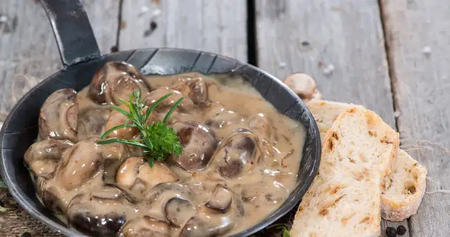 Jak zrobić sos z prawdziwków, który zachwyci Twoje podniebienie