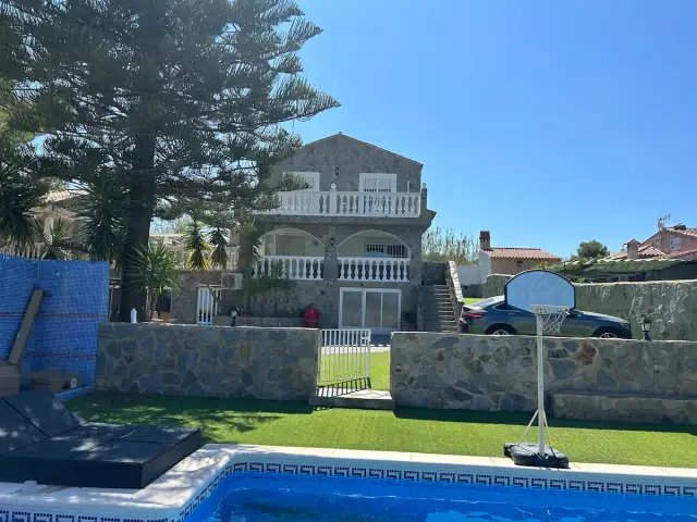 Chalet vacacional en Valencia: Tu guía experta para reservar seguro