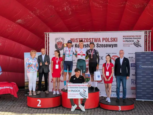 Filip Maciejuk kolarz: jego niesamowite osiągnięcia i zmiany drużynowe