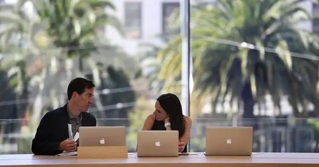 Ile zarabia pracownik Apple w Polsce? Zaskakujące fakty o pensjach