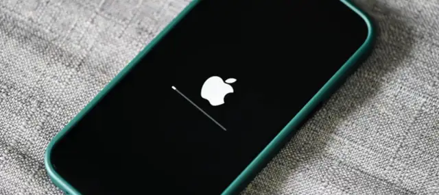 iOS 19: Jak bezpiecznie zaktualizować iPhone'a? Poradnik krok po kroku
