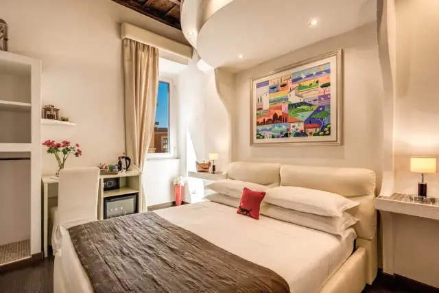 Noclegi w Rzymie: ceny hoteli, hosteli, Airbnb. Jak zaoszczędzić?