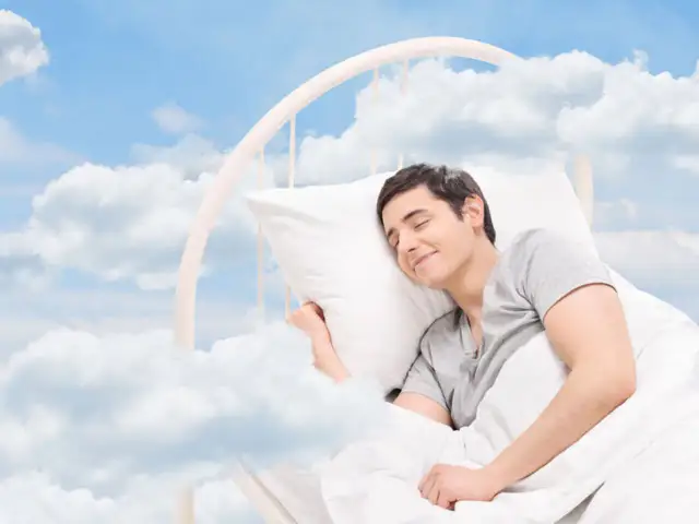 Czy masturbacja przez sen to grzech? Prawda o nocnych polucjach