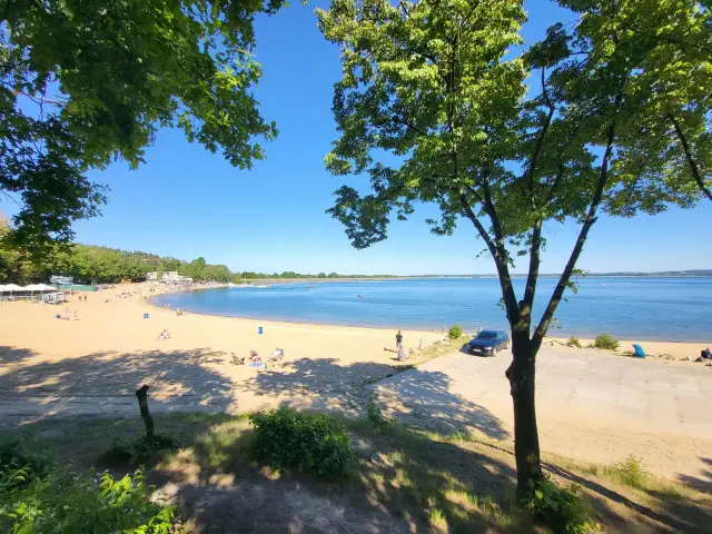 Plaża Jezioro Nyskie - sprawdź atrakcje, bezpieczeństwo i dostępność