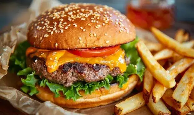 Jak podgrzać hamburgera w piekarniku, aby nie stracił smaku i soczystości