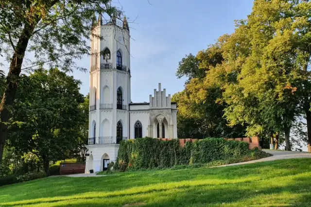 Opinogóra atrakcje: Odkryj najpiękniejsze miejsca i wydarzenia