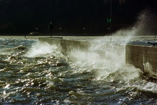 Jak powstają fale na Bałtyku? Dlaczego są tak wyjątkowe?