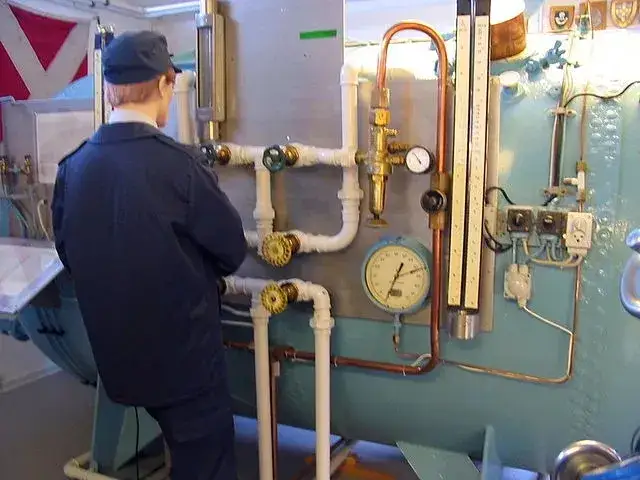 Jak się pisze huśtawka? Poznaj poprawną pisownię i znaczenie