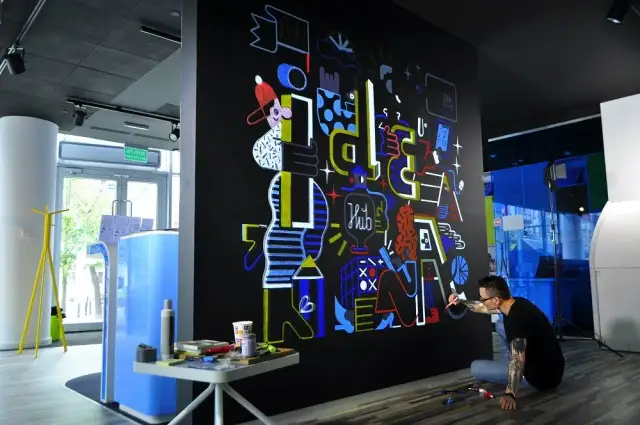 Pop art Karol Mac - skuteczne szkolenia dla bezrobotnych i przedsiębiorców