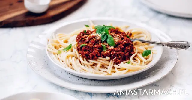 Ania Starmach: Spaghetti bolognese przepis na perfekcyjny sos