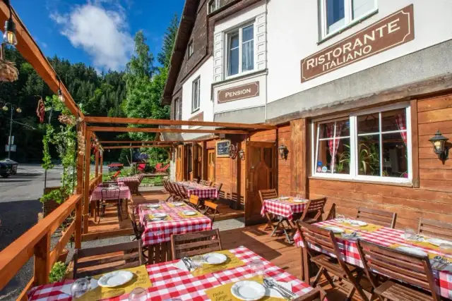 Gdzie zjeść w Szpindlerowym Młynie? Najlepsze restauracje i opinie