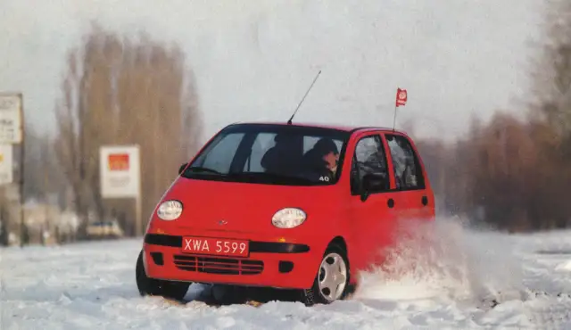 Pojemność baku Matiz: 35 litrów. Zasięg, rezerwa i praktyczne porady