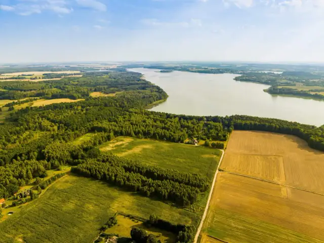 Nieuregulowane grunty - co to znaczy i jakie niosą ryzyko?
