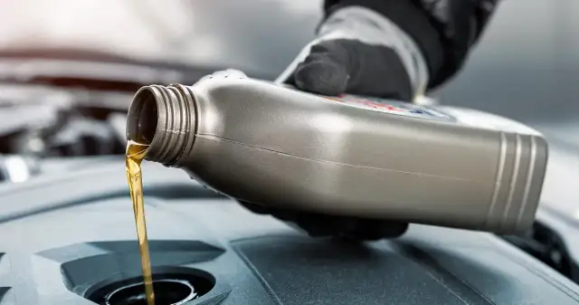 Gdzie wyrzucić bańki po oleju? Uniknij kar za niewłaściwe odpady