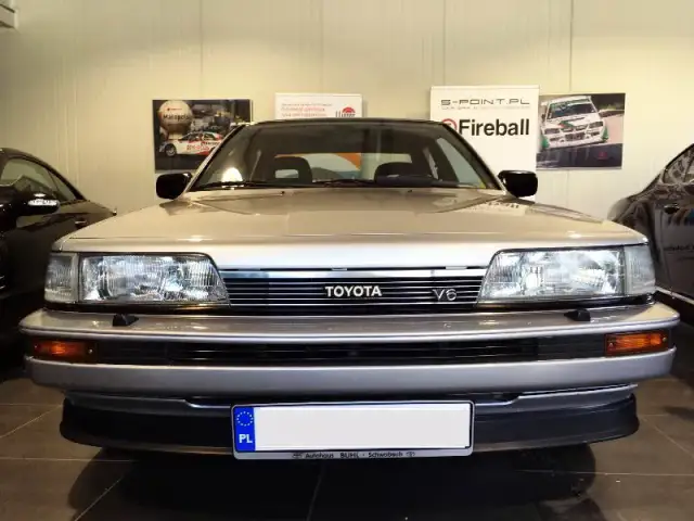 Skąd pochodzi firma Camry? Odkryj jej fascynującą historię w Polsce