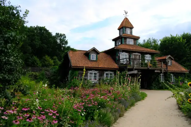 Ziołowy Zakątek: Atrakcje, noclegi, warsztaty odkryj serce Podlasia