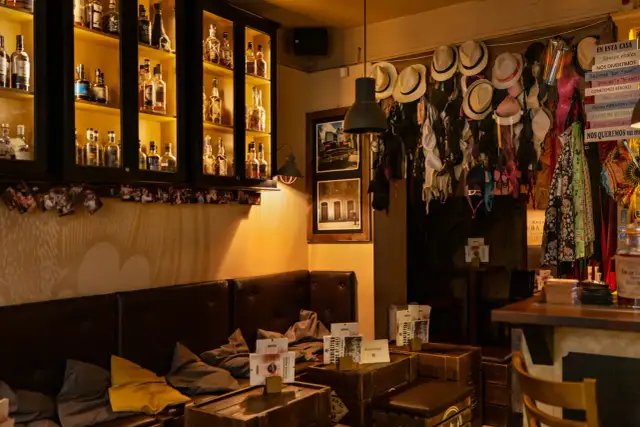 Gdzie na drinka w Katowicach? Odkryj najlepsze lokale na wieczór