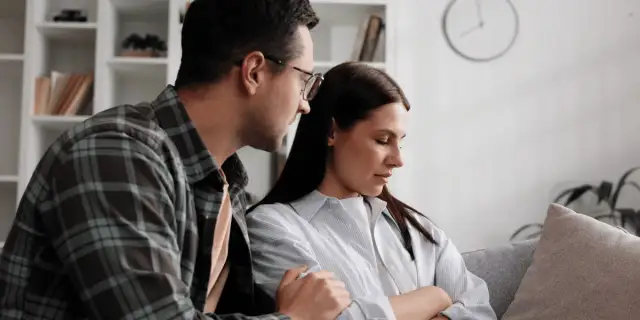 Jak przeprosić żonę i naprawić związek po błędzie emocjonalnym
