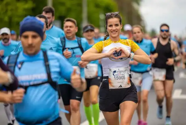 Bieganie i skakanie: Odkryj moc plyometrii dla biegaczy