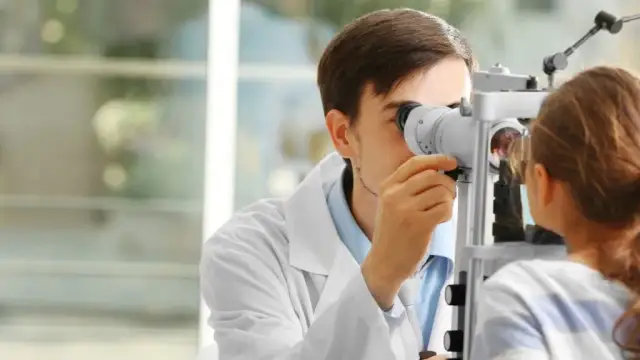 Okulista: Jak się przygotować? Kompletny przewodnik bez stresu