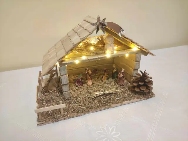 Jak zrobić żłobek: Proste sposoby na stworzenie pięknej szopki