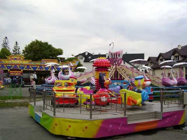 Najlepsze atrakcje turystyczne w Okunince, które musisz poznać