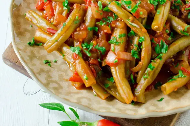 Ugotowana fasolka szparagowa: 15 pomysłów na szybkie i pyszne dania