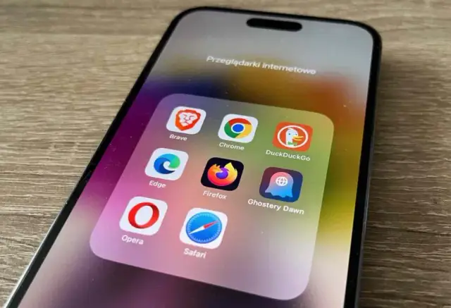 Jaka przeglądarka na iPhone? Odkryj najlepsze opcje i porównania