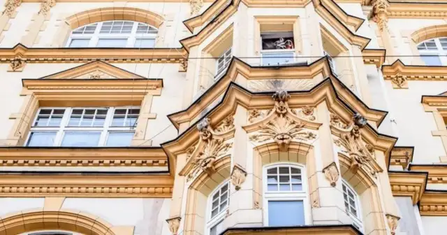 Co to znaczy rewitalizuje? Odkryj znaczenie w miastach i kosmetyce