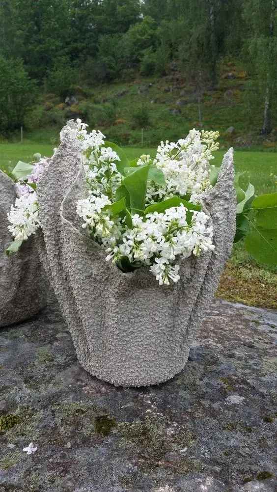 Jak zrobić ozdoby do ogrodu z cementu - proste kroki i pomysły