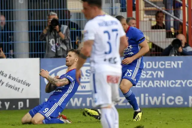 Kto został mistrzem Polski w piłce nożnej? Sprawdź aktualne wyniki i ciekawostki!