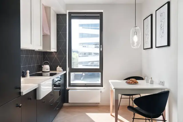 Mała kuchnia: 70+ trików na funkcjonalne i piękne wnętrze!