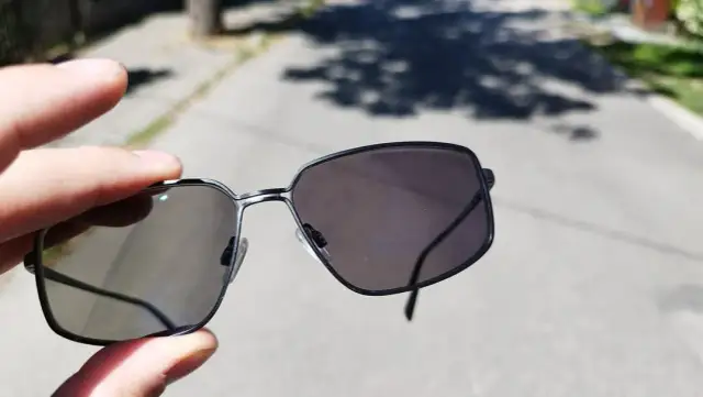 Okulary fotochromowe: Wszystko, co musisz wiedzieć o inteligentnych szkłach