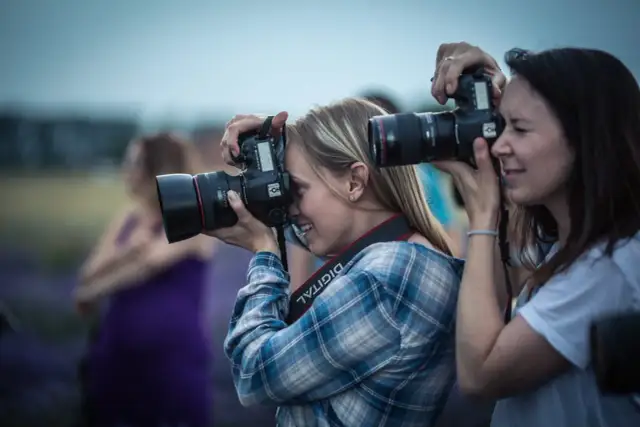 Profesjonalny fotograf: Kiedy warto? Inwestycja w bezcenne wspomnienia